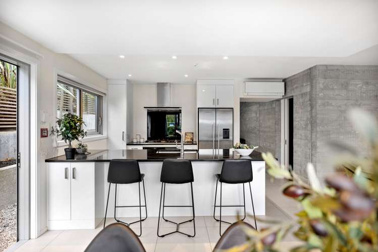 2/15 Melbourne Street Queenstown_21