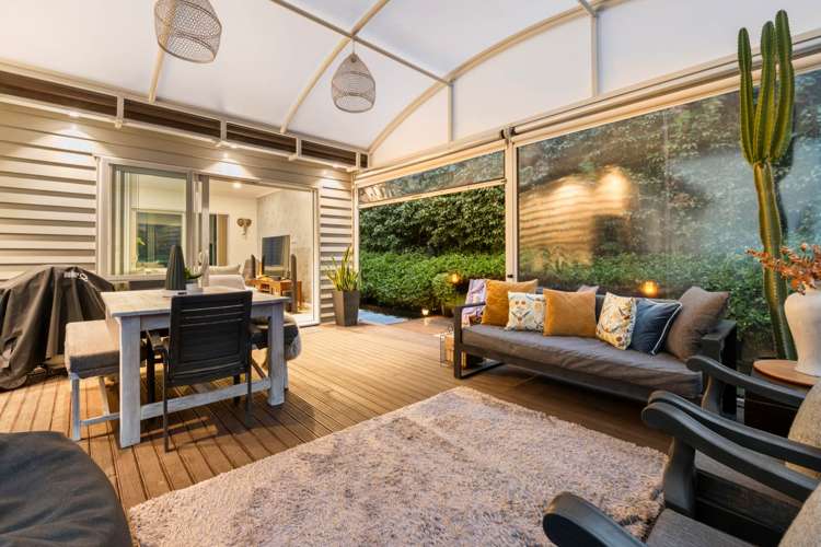 89e William Bayes Place Red Beach_9