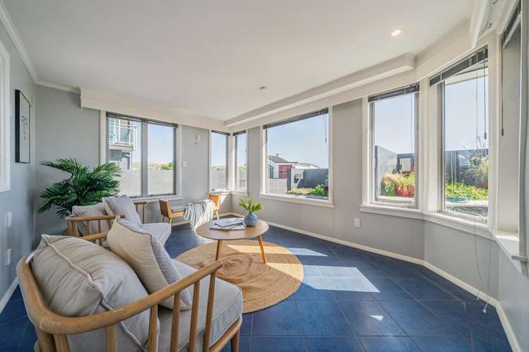 7 Sunset Parade Plimmerton_1