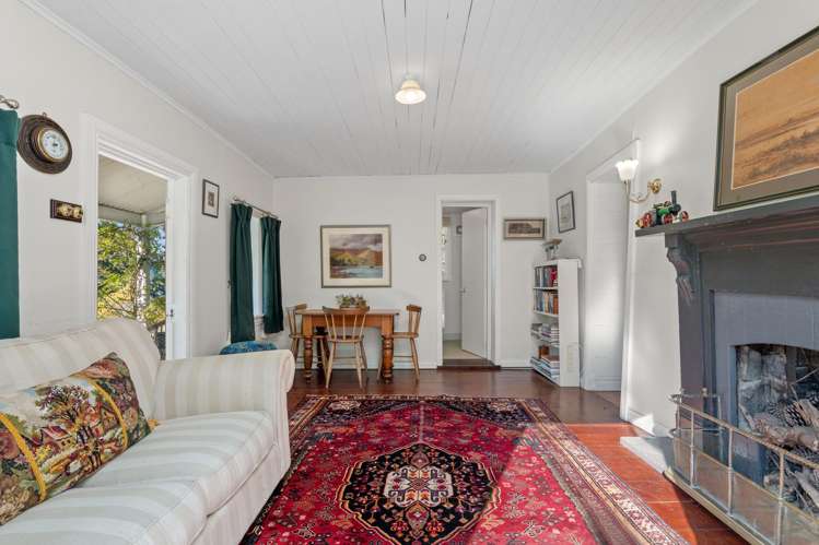 1 Main Road Governors Bay_26