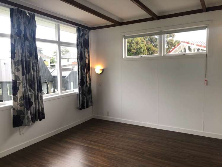 293A Hillsborough Road Mt Roskill_12