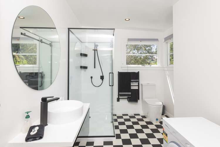 75 Esplanade Kaiti_17