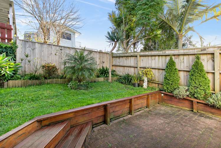 2/36 Potter Avenue Northcote_20