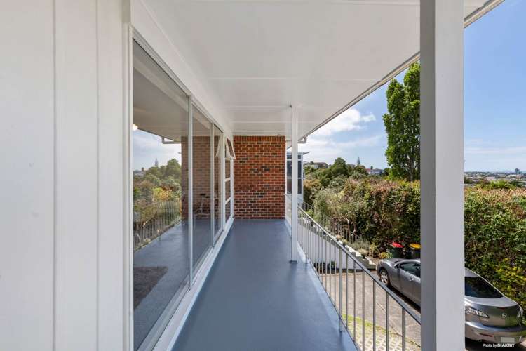 2/81 Raleigh Road Northcote_7