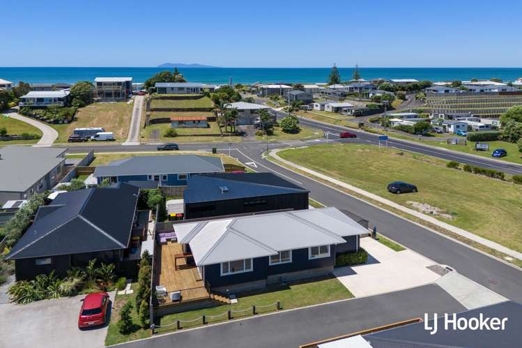 8 Sandy Place Waihi Beach_18