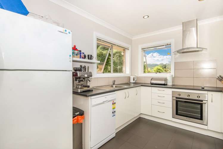 2/18 Puketitiro Street Glen Eden_10