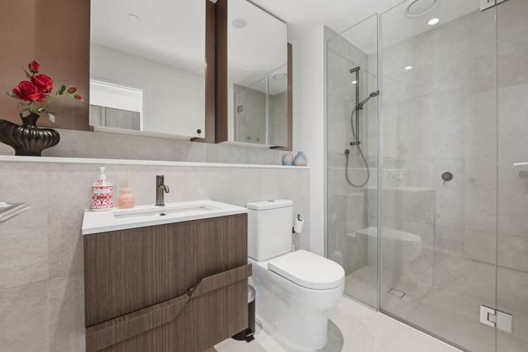 2801/10 Commerce Street City Centre_20