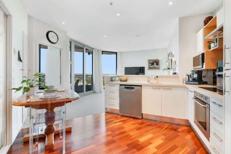 1111/11 Tamariki Avenue Orewa_10