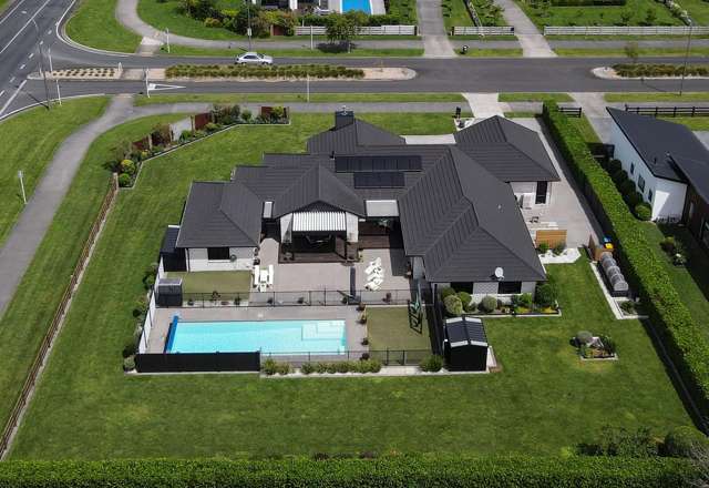 2 Alan Livingston Drive Cambridge_2