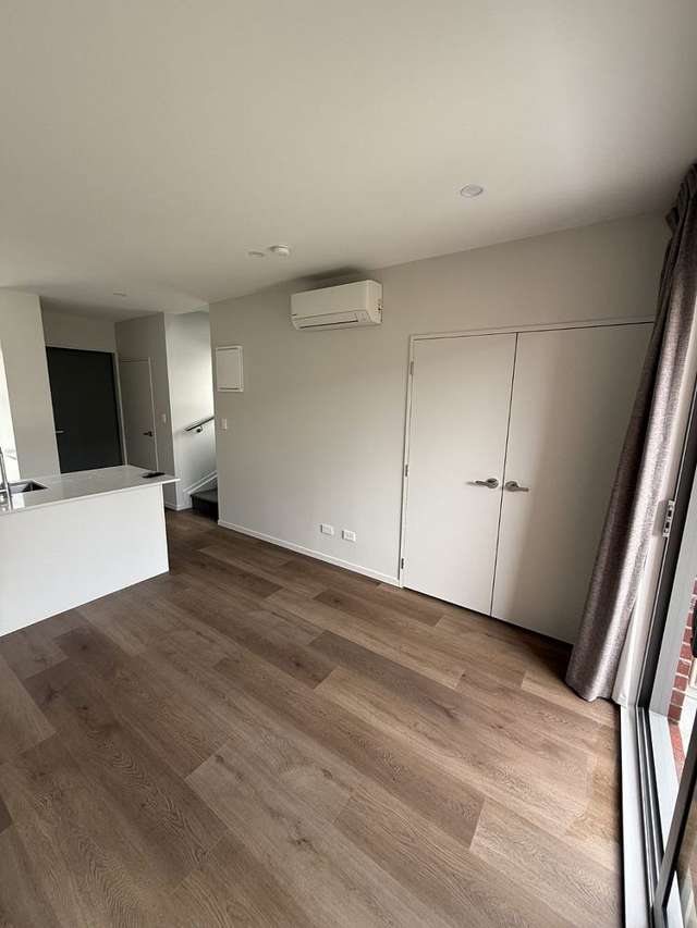73 Te Ara Wai Road Mangere East_4