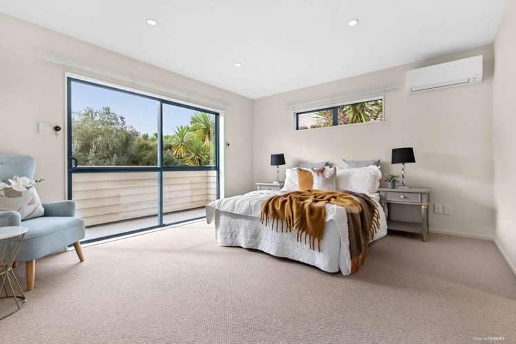 32 Lemon Grove Lane Greenhithe_12