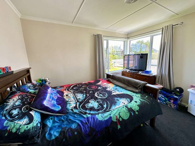 66 Saturn Street Strathern_10