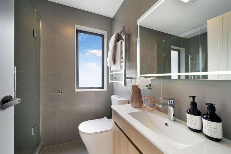 37 Paretao Street Massey_18