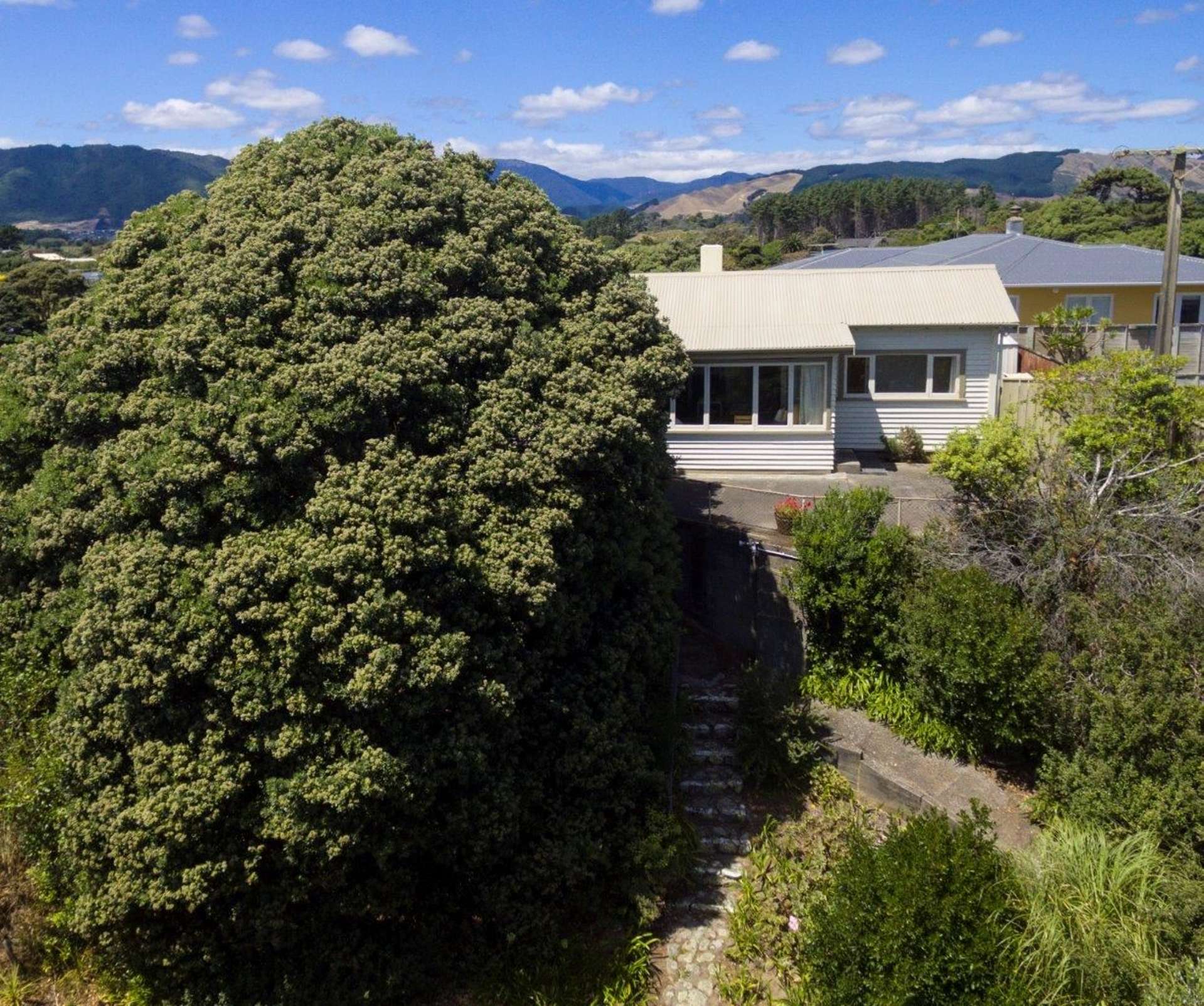 4 Tutere Street Waikanae Beach_0