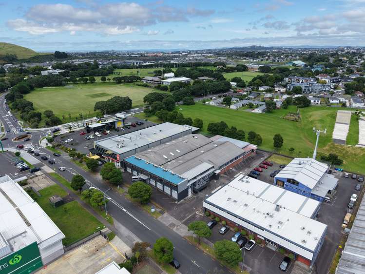 107 - 111 Felton Mathew Avenue St Johns_11