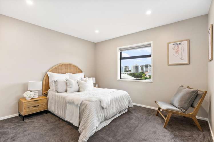 167 Grant Road_5