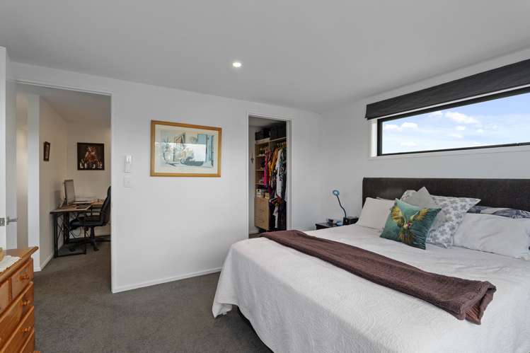 26 Grey Way Russley_18