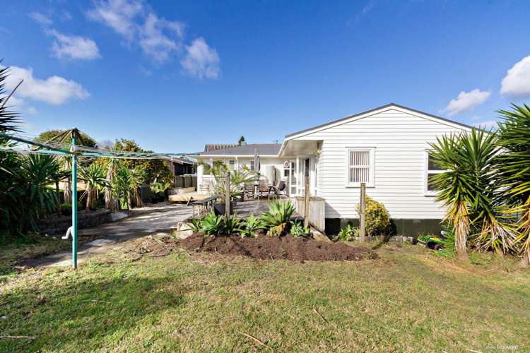 1 Edgerton Road Te Atatu Peninsula_18