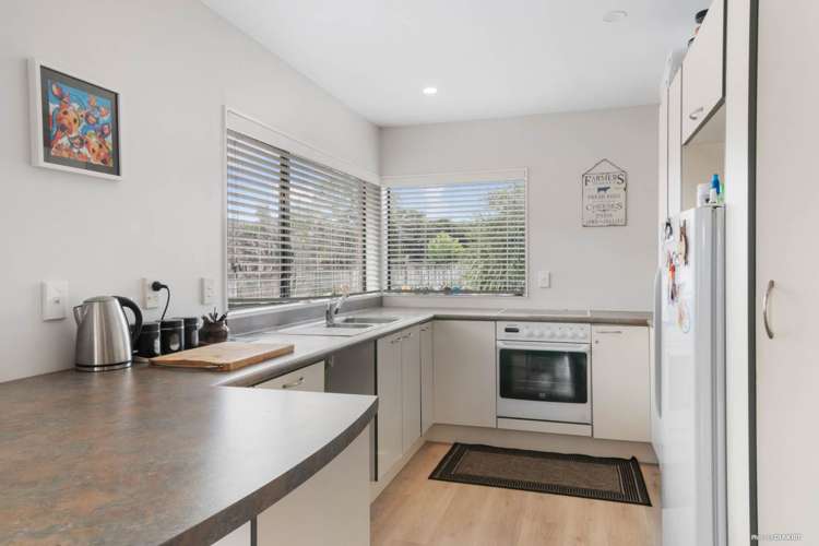 34b Amberley Avenue Te Atatu South_6