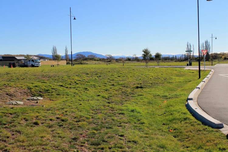 76 Tiritiri Moana Drive Pegasus_1