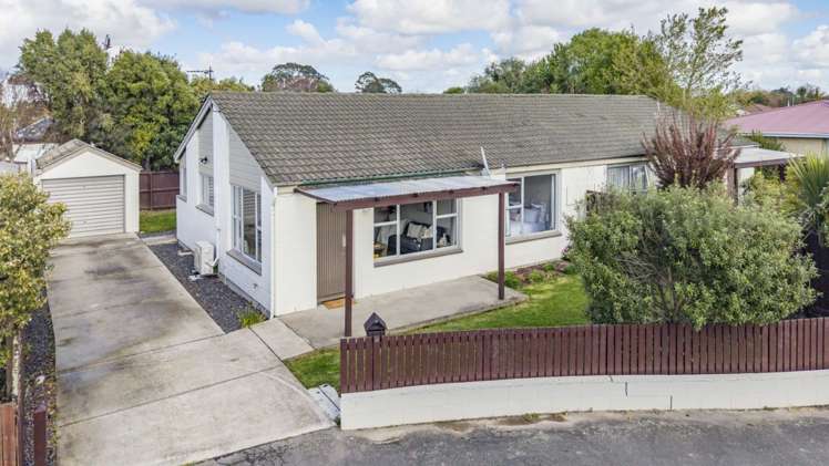 1/6 Quinton Place Bishopdale_19