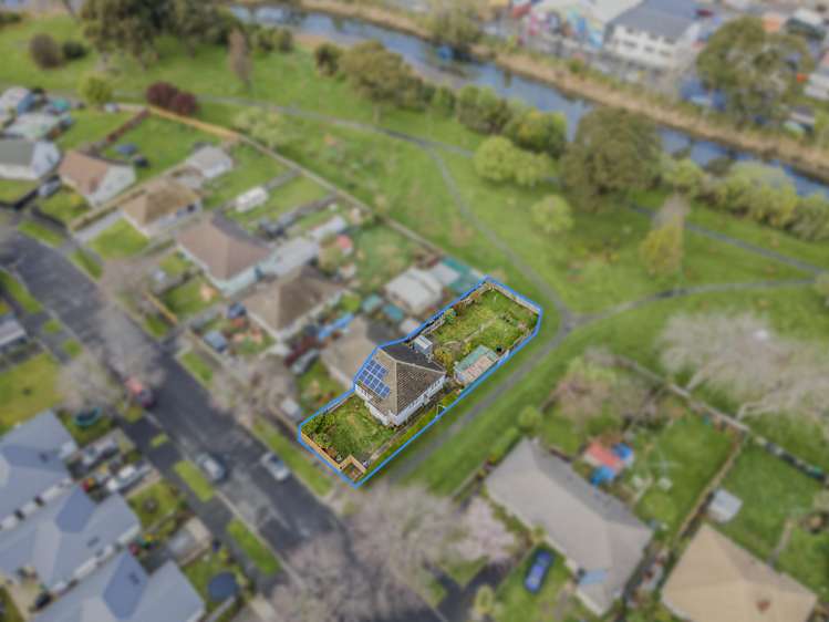 32 Riley Crescent Woolston_16