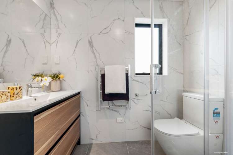 8b Nandana Drive Glen Eden_11