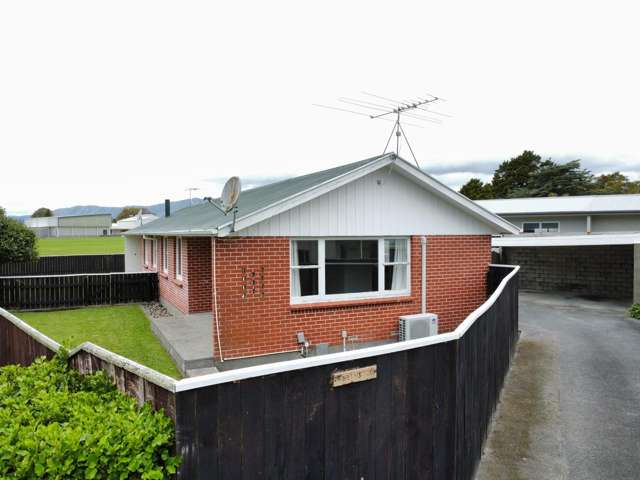 Spacious 2-Bedroom * Smart Start in Trentham
