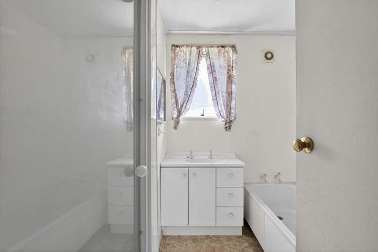 32 Castledine Crescent Glen Innes_15