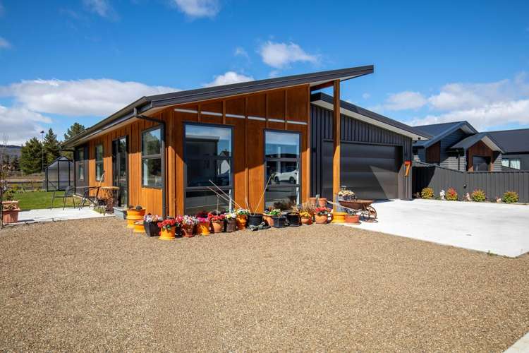 7 Gards Place Alexandra_1