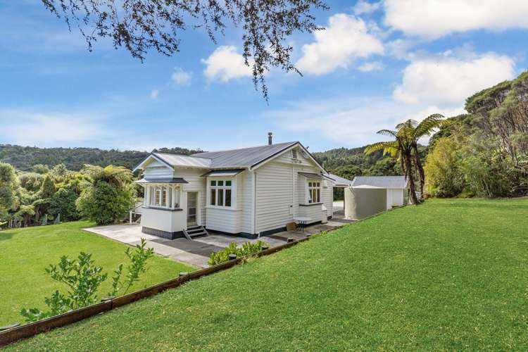 102 Te Henga Road Waitakere_0