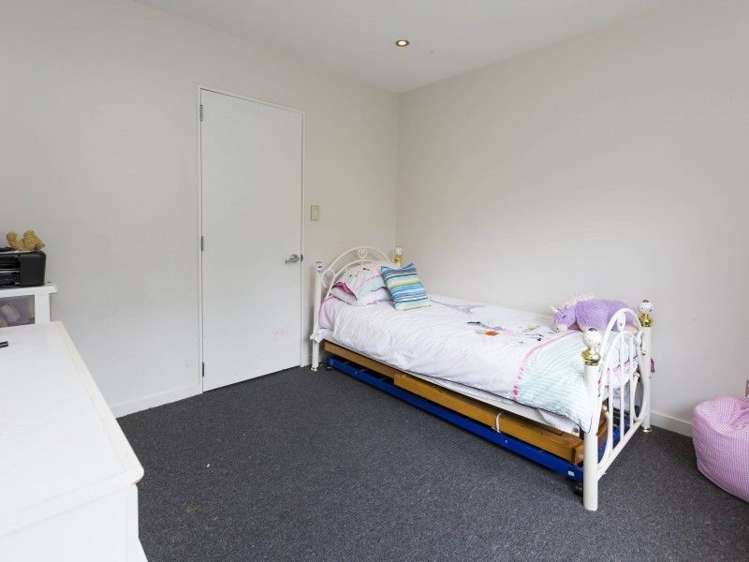 33 Forest Road Pinehaven_14