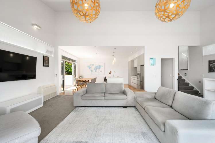 4 Kastos Way Strathmore Park_5