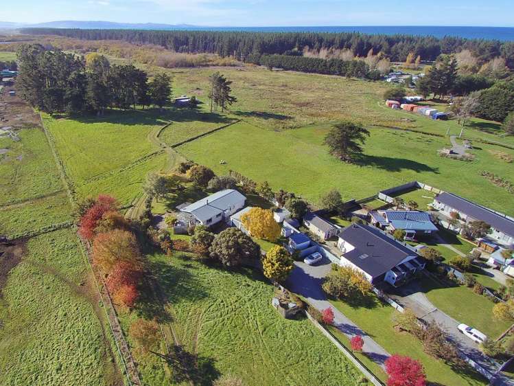 38 Woodend Beach Road Woodend_19