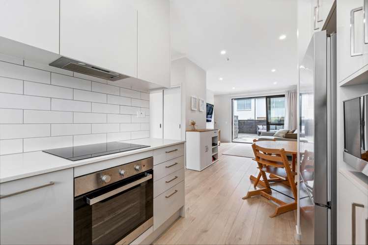 24 David Carnegie Road Hobsonville_2