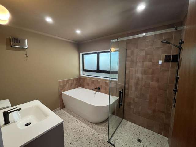 15 Sequoia Grove Merrilands_2