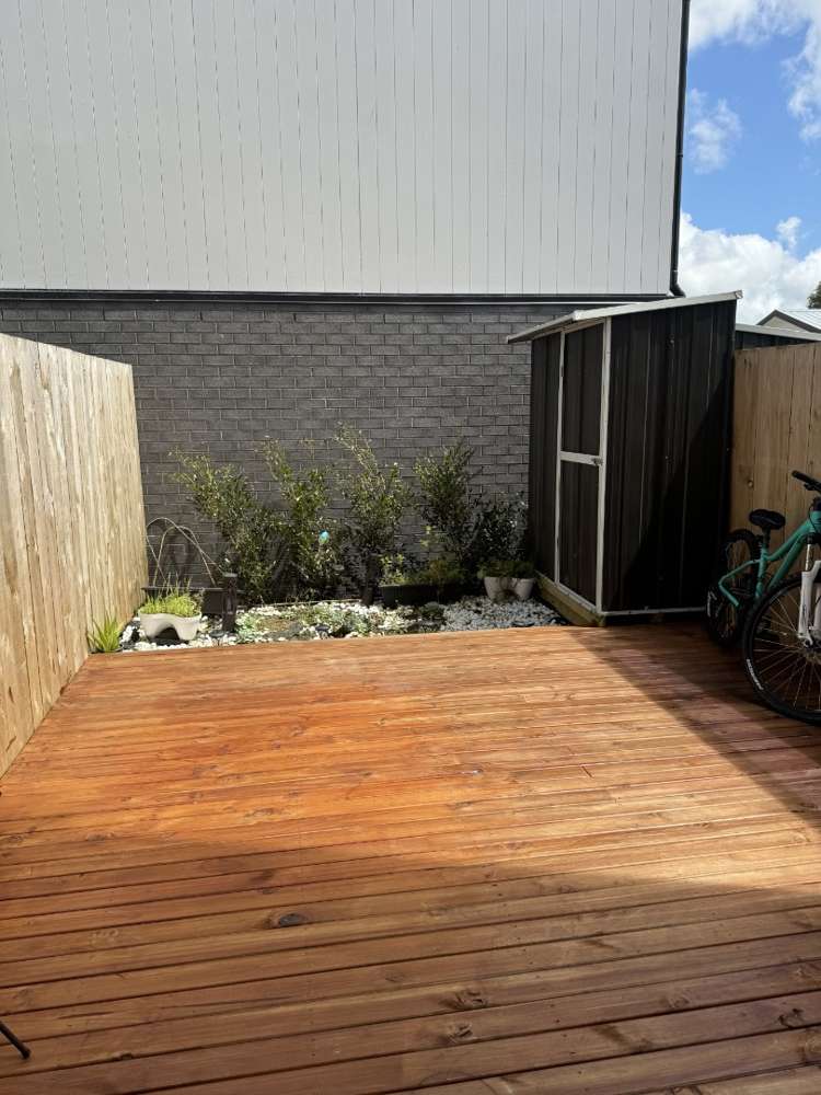 2/119 Bruce Mclaren Road Henderson_10