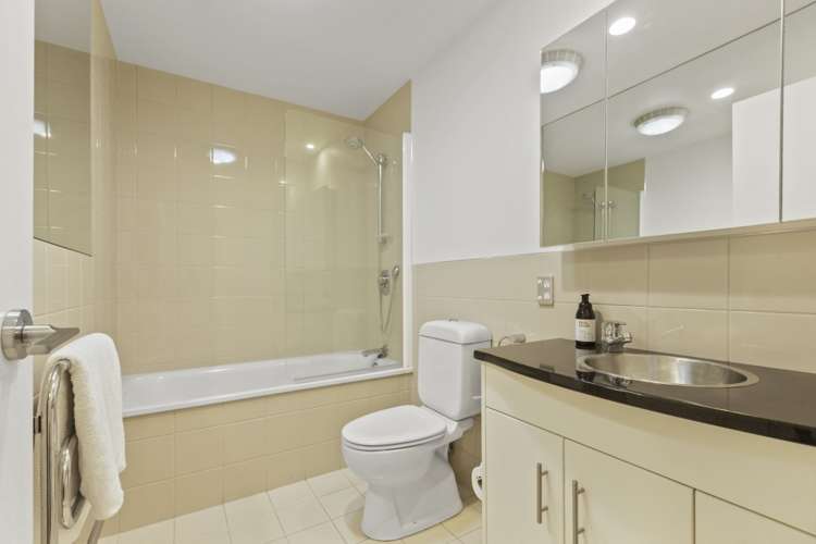 17d Augustus Terrace Parnell_12