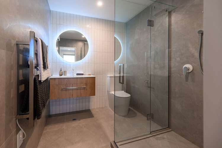 2/5 Ward Street Addington_8