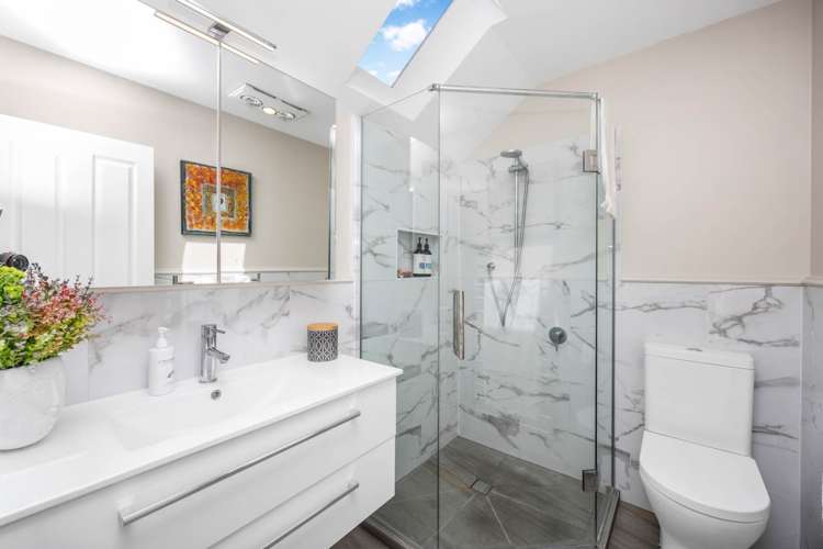 63 Lothian Brae Wattle Downs_11