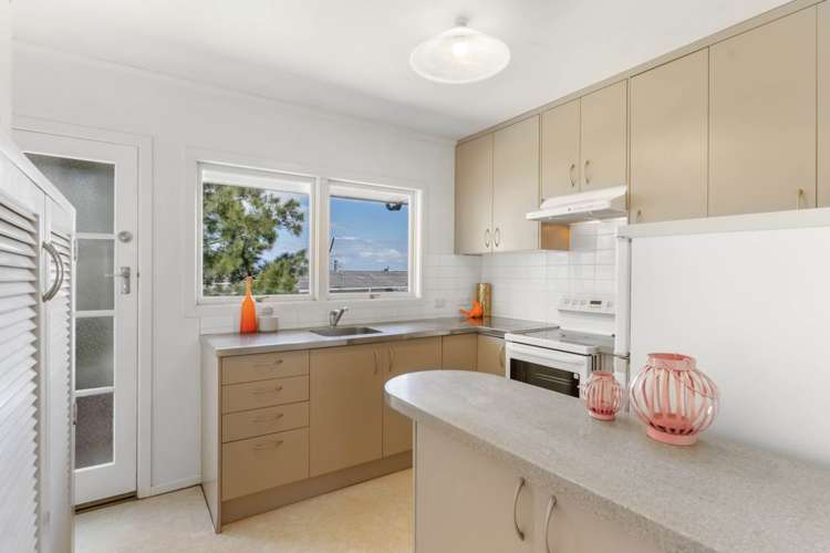 2/45 Merani Street Narrow Neck_7