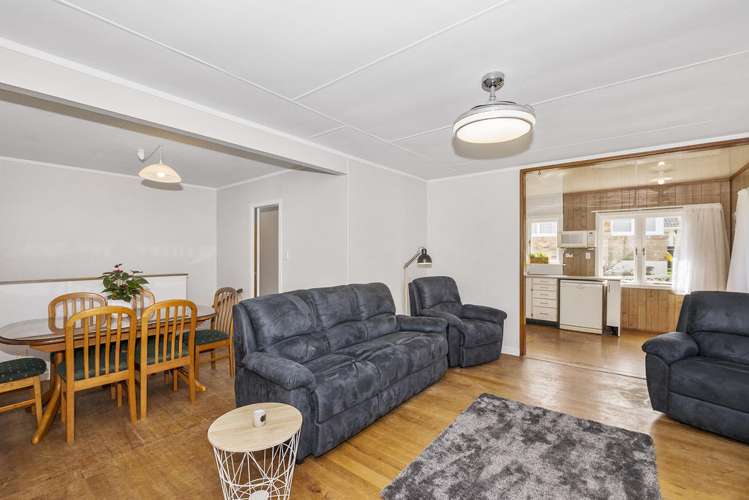 127 Hutchinson Avenue New Lynn_4