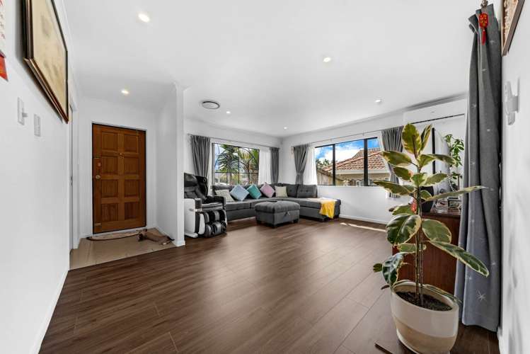 24 Nuneaton Drive Flat Bush_2