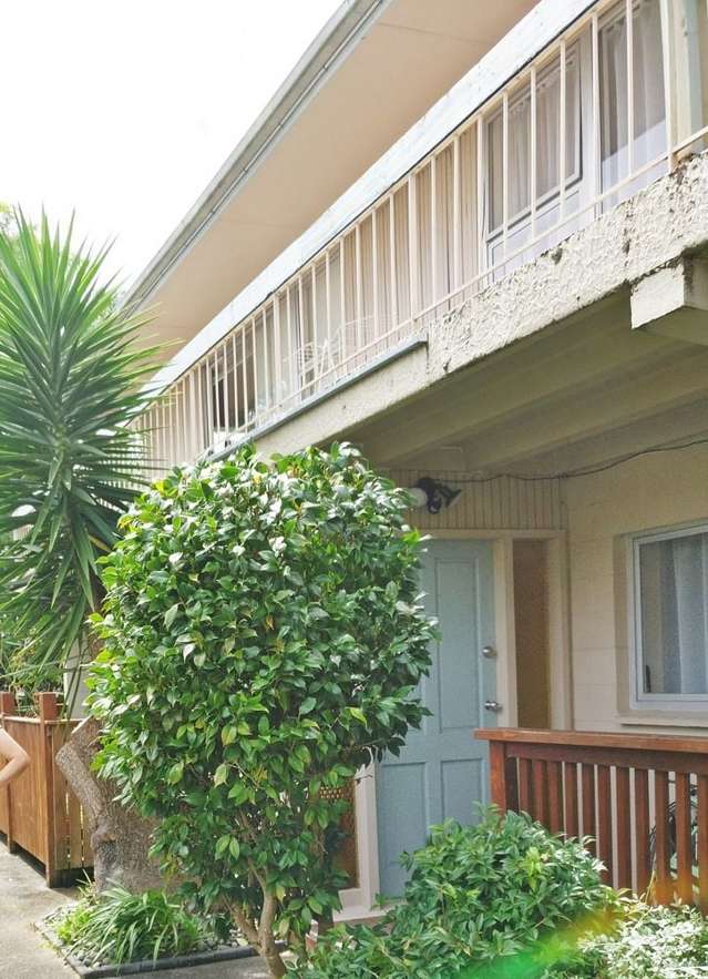 Charming 3BR Townhouse in Pakuranga
