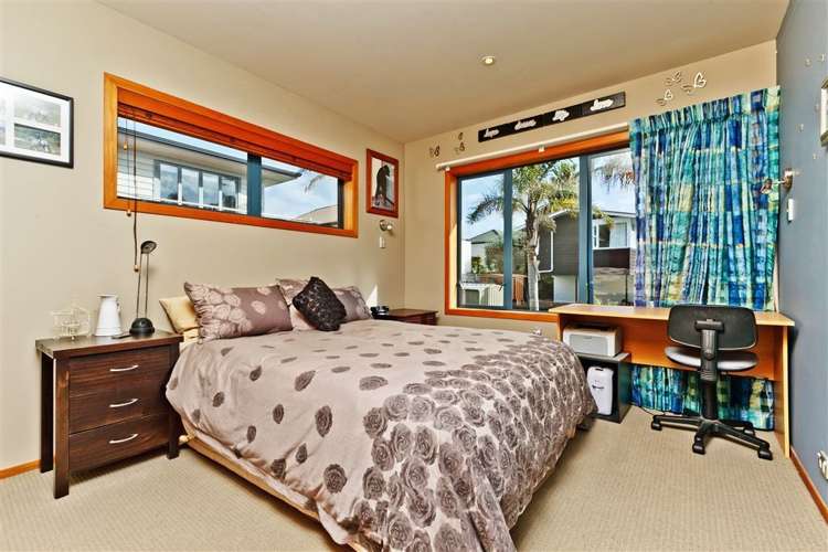 17 Midway Avenue Castor Bay_15