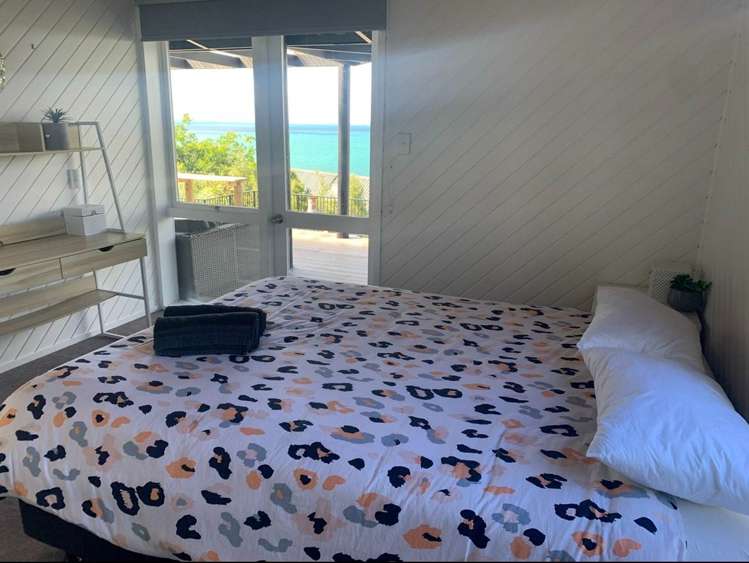 73 Roberts Road Matakatia_12