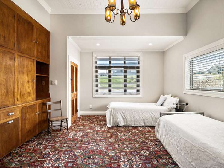 2 Wood Street Kaka Point_15