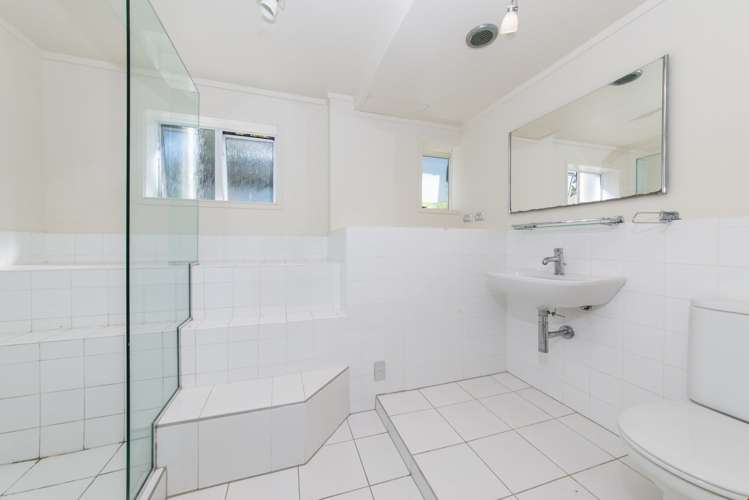 21 Nui Mana Place Te Atatu South_19