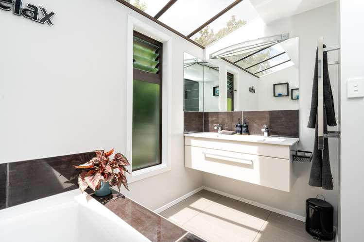 12A Osier Road Greenmeadows_7