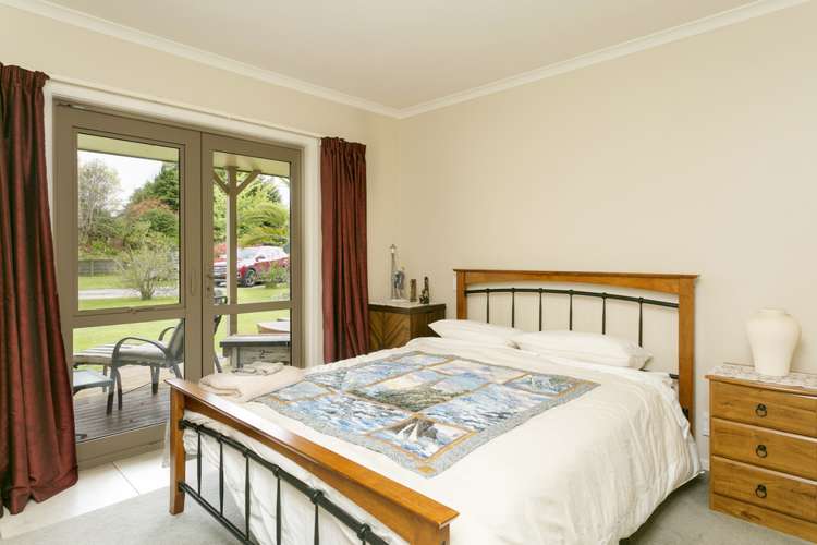 64 Oak Drive Wairakei and Surrounds_10